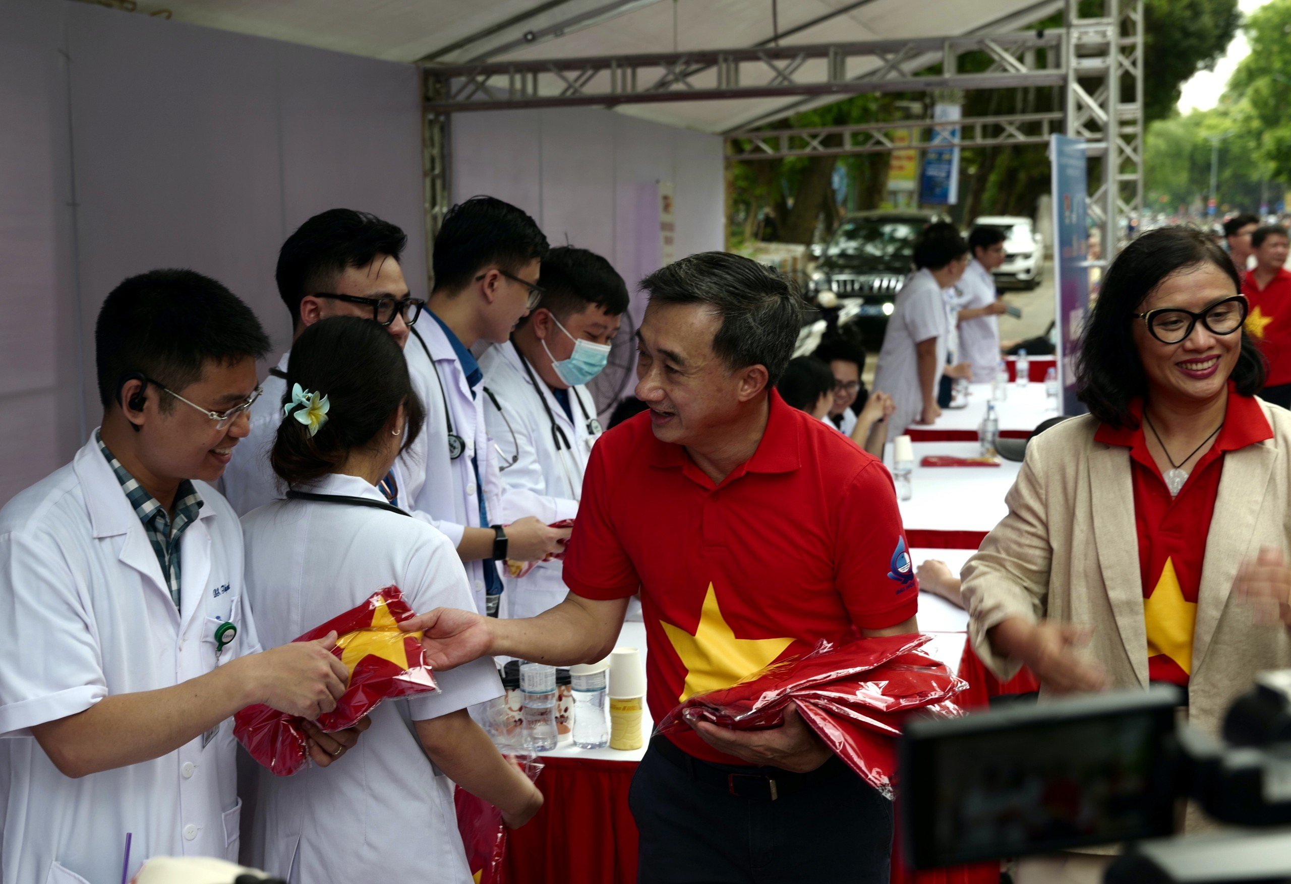 20.000 thầy thuốc trẻ và AI sẽ khám, sàng lọc bệnh miễn phí cho hơn 1 triệu người dân- Ảnh 6.