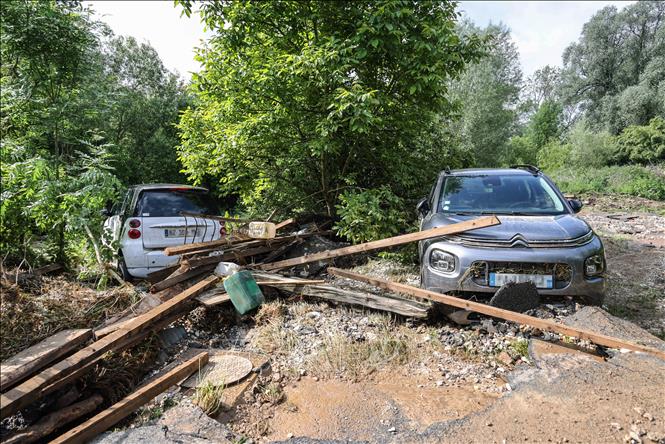 Lũ bùn gây thiệt hại nghiêm trọng ở miền Bắc nước Pháp- Ảnh 1.