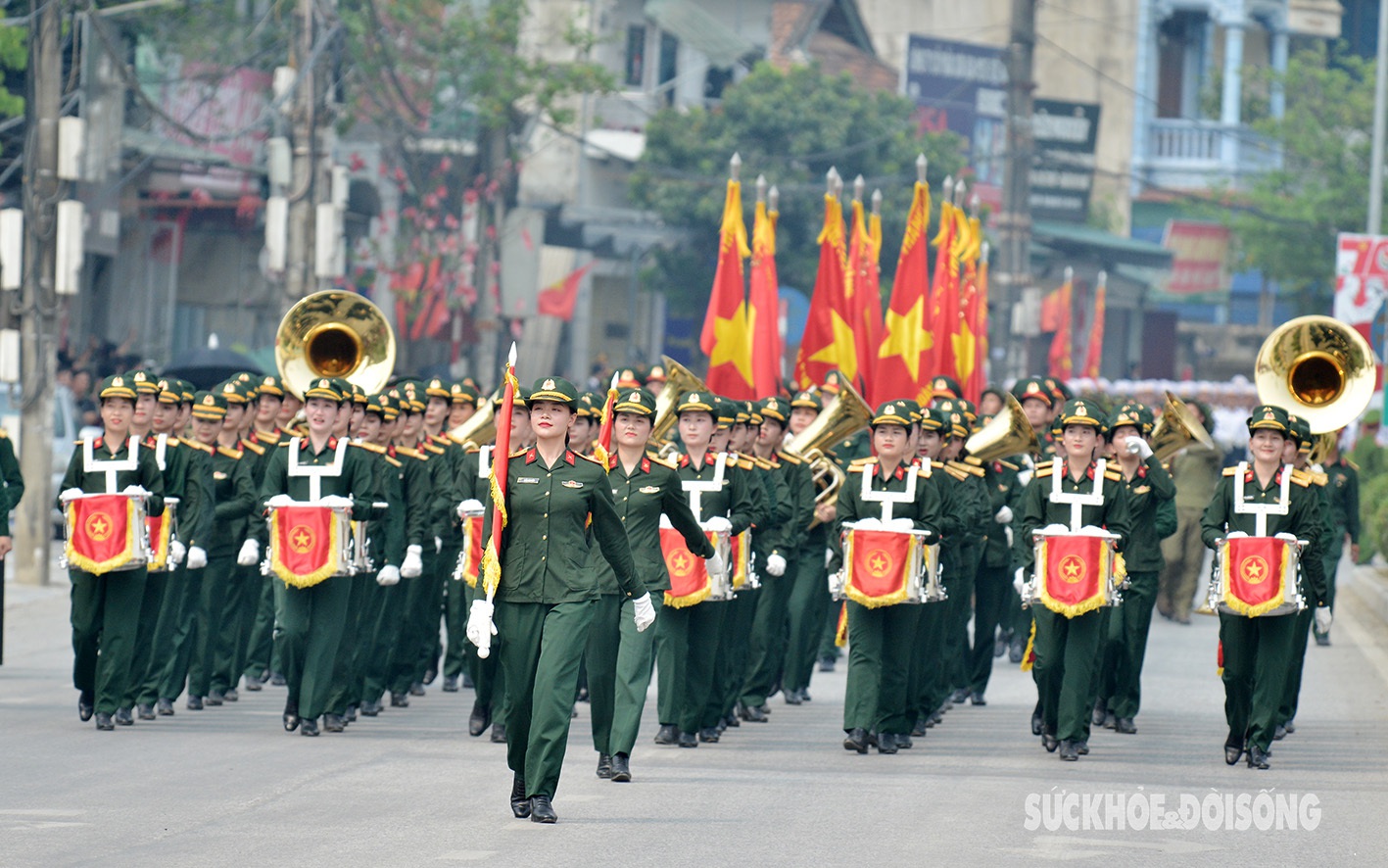 Hơn 12.000 người tham gia chương trình Sơ duyệt Lễ kỷ niệm 70 năm Chiến thắng Điện Biên Phủ