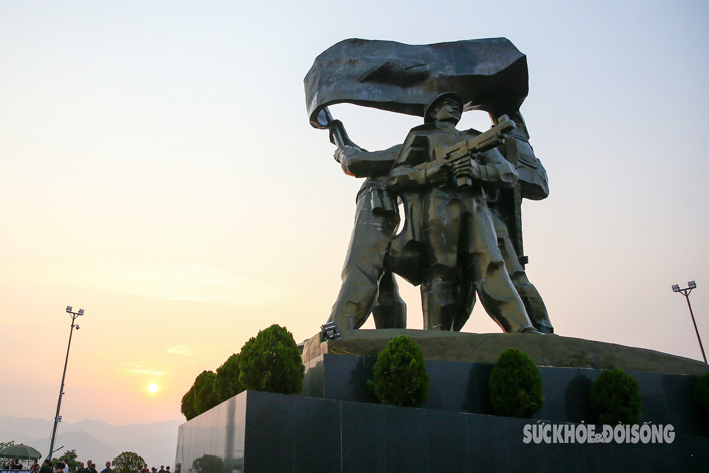Tượng đài Chiến thắng Điện Biên Phủ - biểu tượng chiến thắng giữa vùng trời Tây Bắc- Ảnh 4.