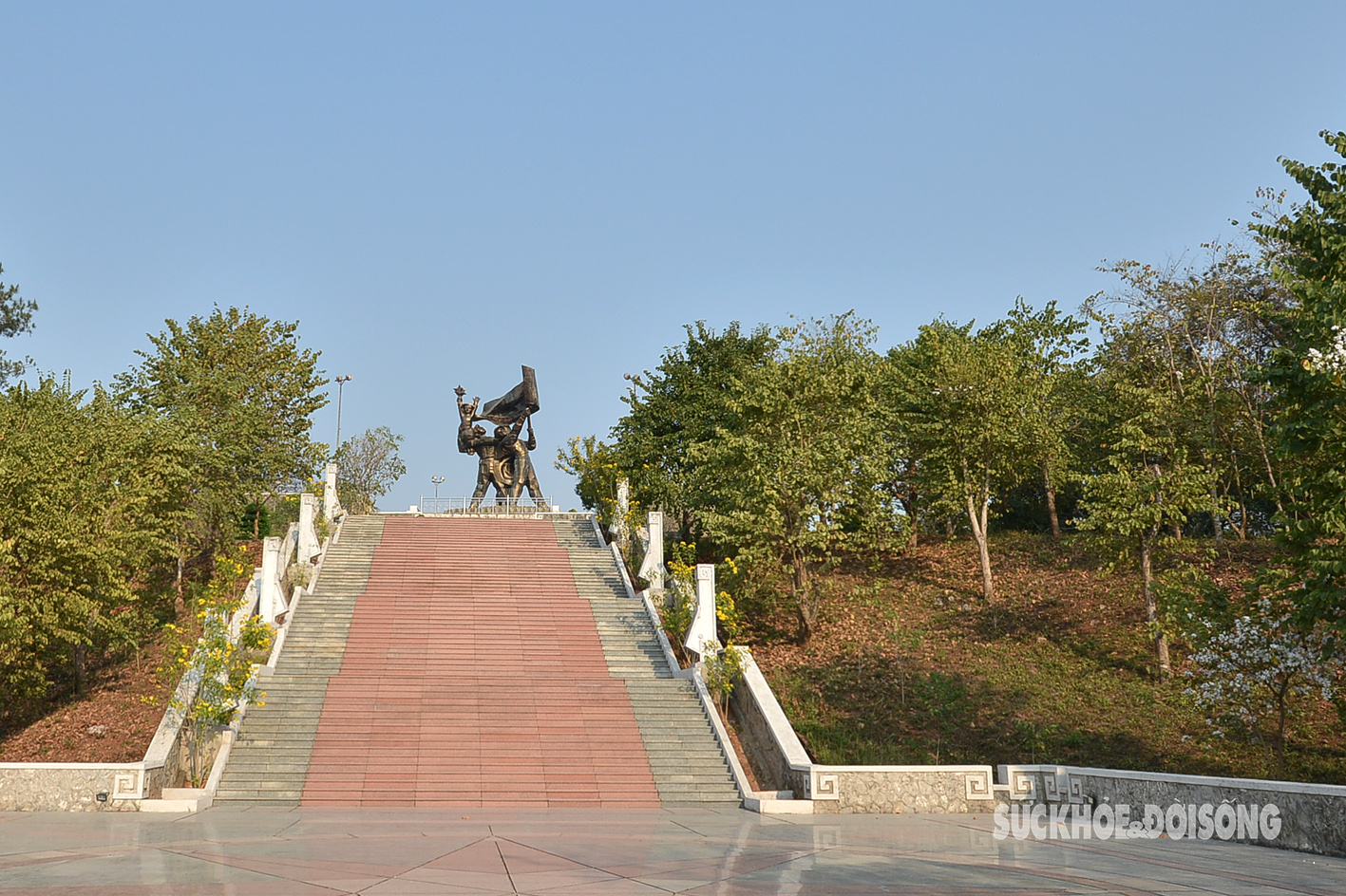 Tượng đài Chiến thắng Điện Biên Phủ - biểu tượng chiến thắng giữa vùng trời Tây Bắc- Ảnh 6.