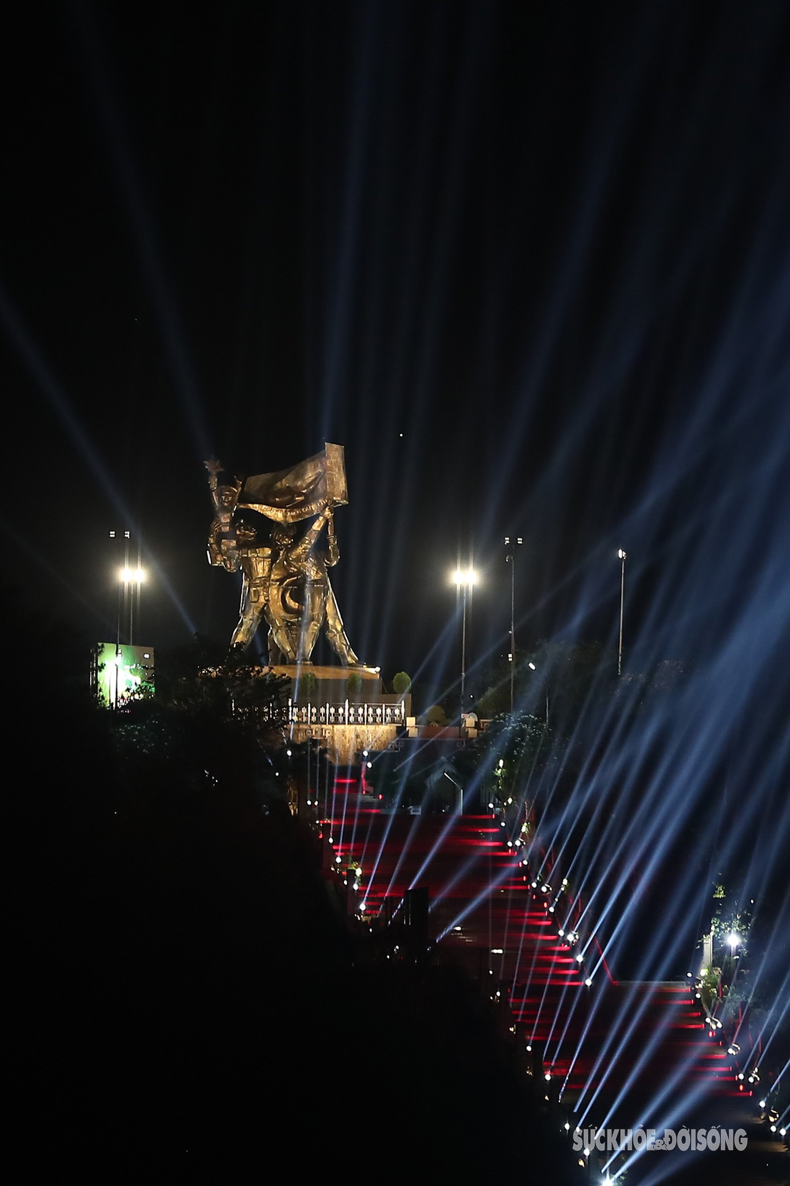 Tượng đài Chiến thắng Điện Biên Phủ - biểu tượng chiến thắng giữa vùng trời Tây Bắc- Ảnh 8.
