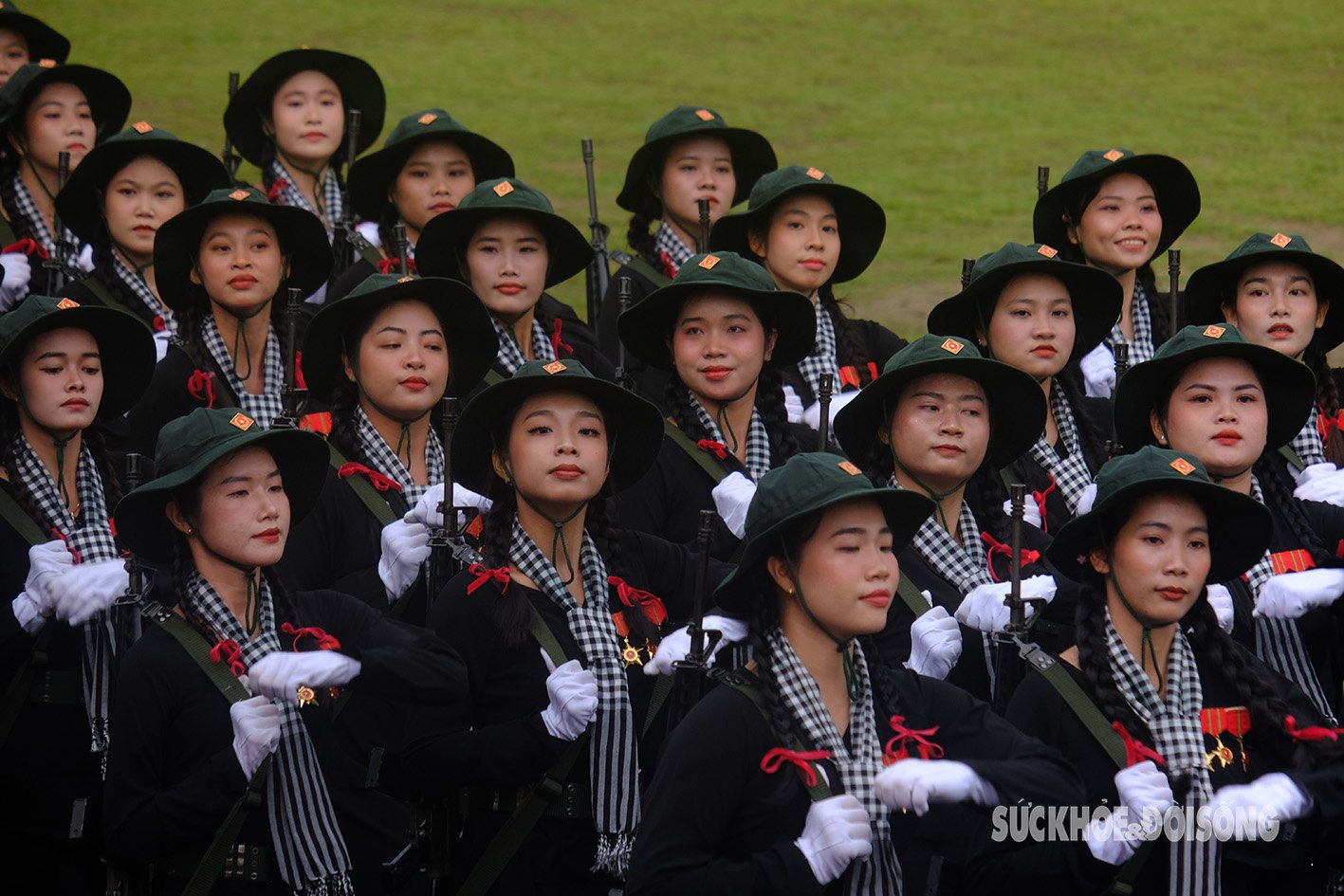 Những bóng hồng góp phần làm nên thành công Lễ kỷ niệm Chiến thắng Điện Biên Phủ- Ảnh 8.