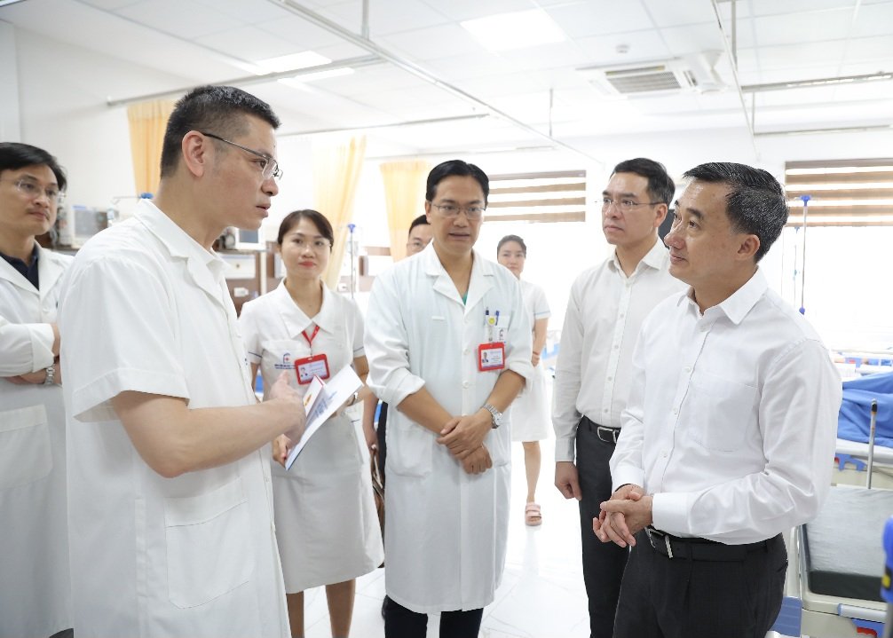 Bệnh viện K sẽ bố trí công việc phù hợp cho bác sĩ Hoàng Minh Lý sau khi phục hồi- Ảnh 1.