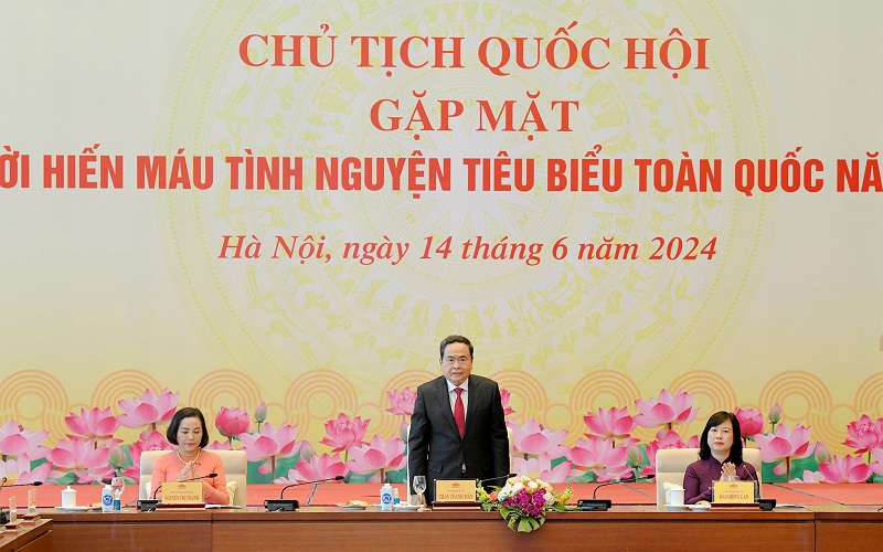 Chủ tịch Quốc hội Trần Thanh Mẫn gặp mặt 100 người hiến máu tình nguyện tiêu biểu toàn quốc- Ảnh 1.