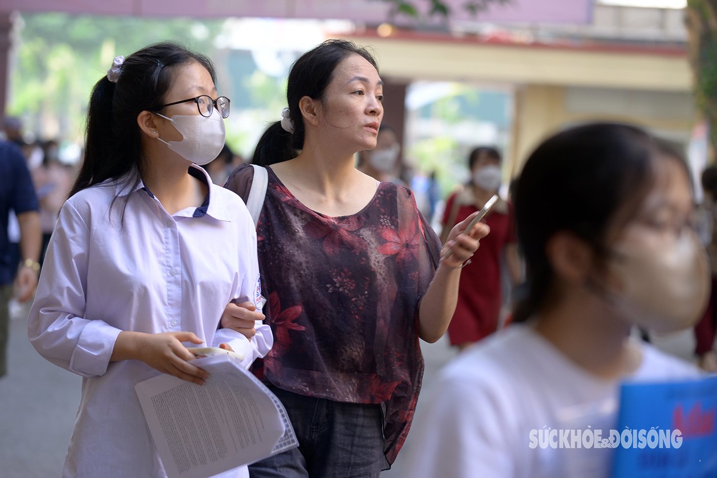 Thí sinh đang 'tranh vé' vào 2 trường THPT Chuyên cực hot thuộc Đại học Quốc gia Hà Nội- Ảnh 7.
