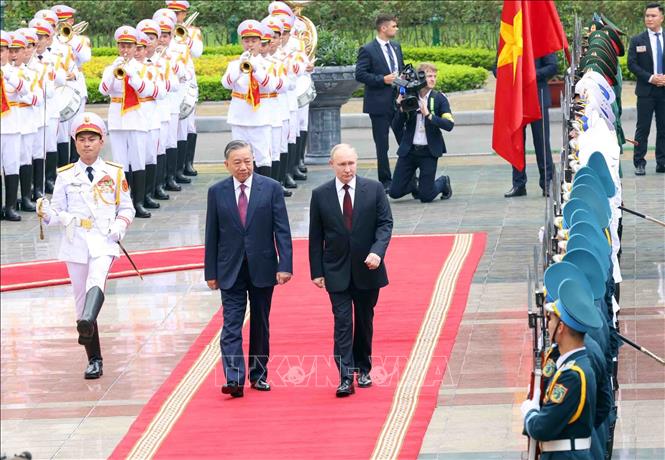 Chủ tịch nước Tô Lâm chủ trì lễ đón chính thức Tổng thống Liên bang Nga Vladimir Putin- Ảnh 1.