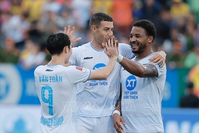V.League 1: Thép Xanh Nam Định lên ngôi vô địch trước một vòng đấu- Ảnh 3.