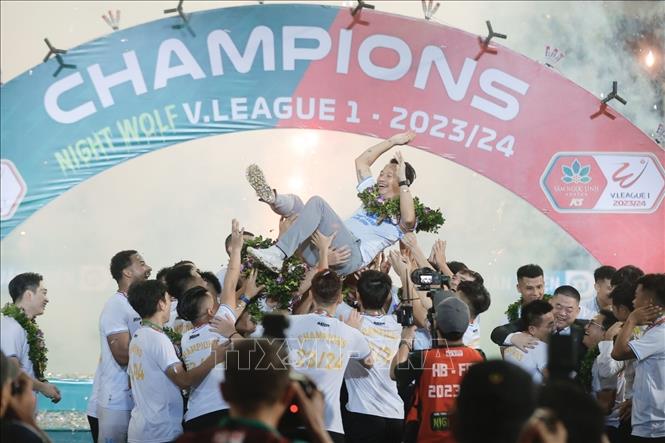 V.League 1: Thép Xanh Nam Định lên ngôi vô địch trước một vòng đấu- Ảnh 6.