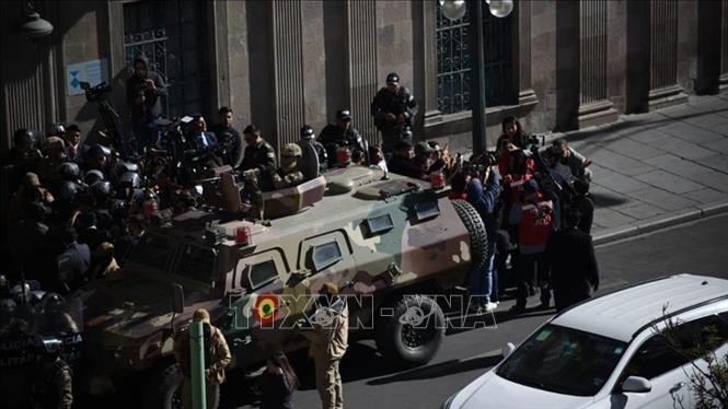 Bolivia bắt giữ 17 sĩ quan quân đội dính líu đến âm mưu đảo chính- Ảnh 1.