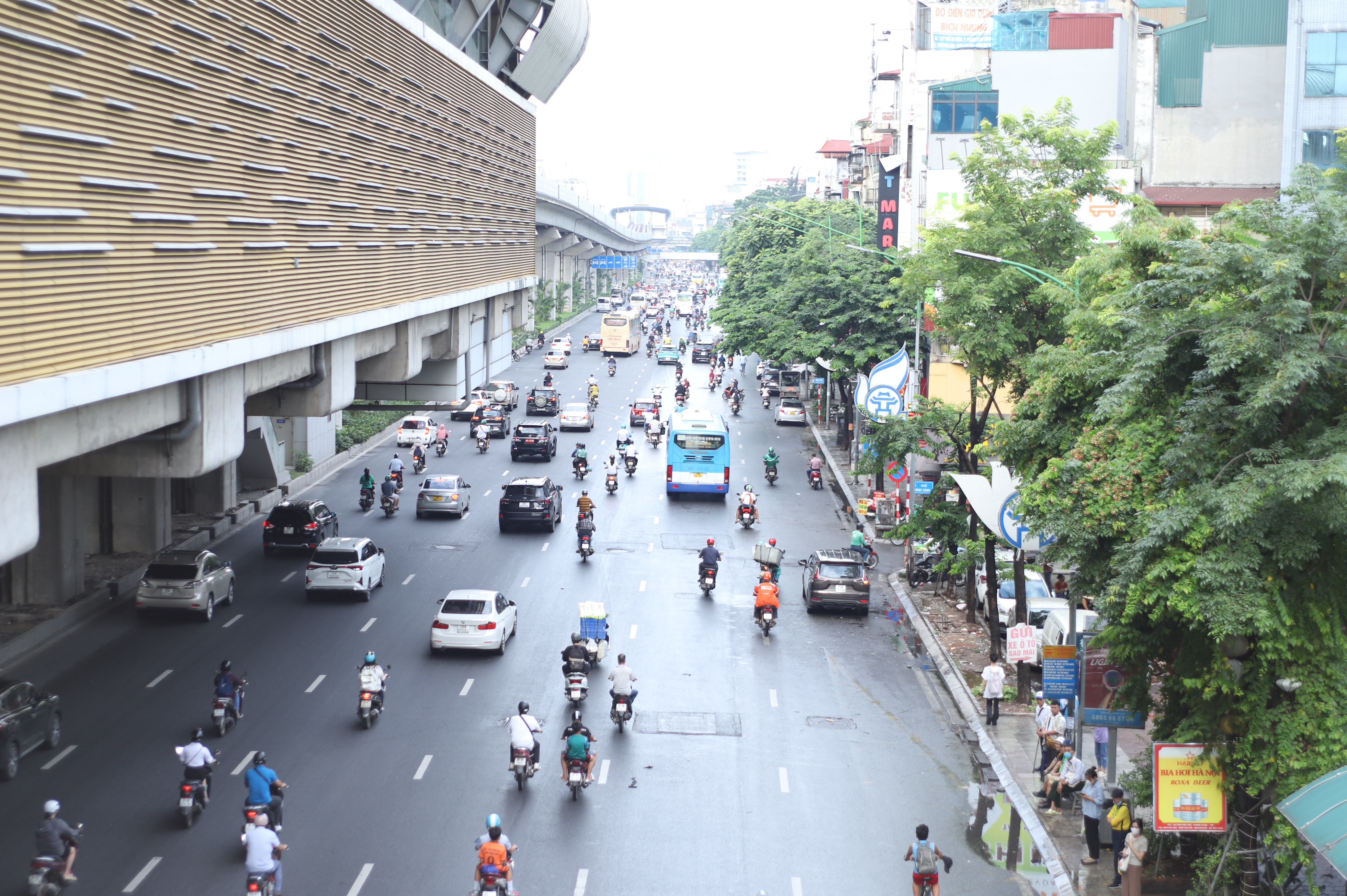 Đường, phố Hà Nội thông thoáng trong ngày đầu thi tốt nghiệp THPT Quốc gia- Ảnh 12.