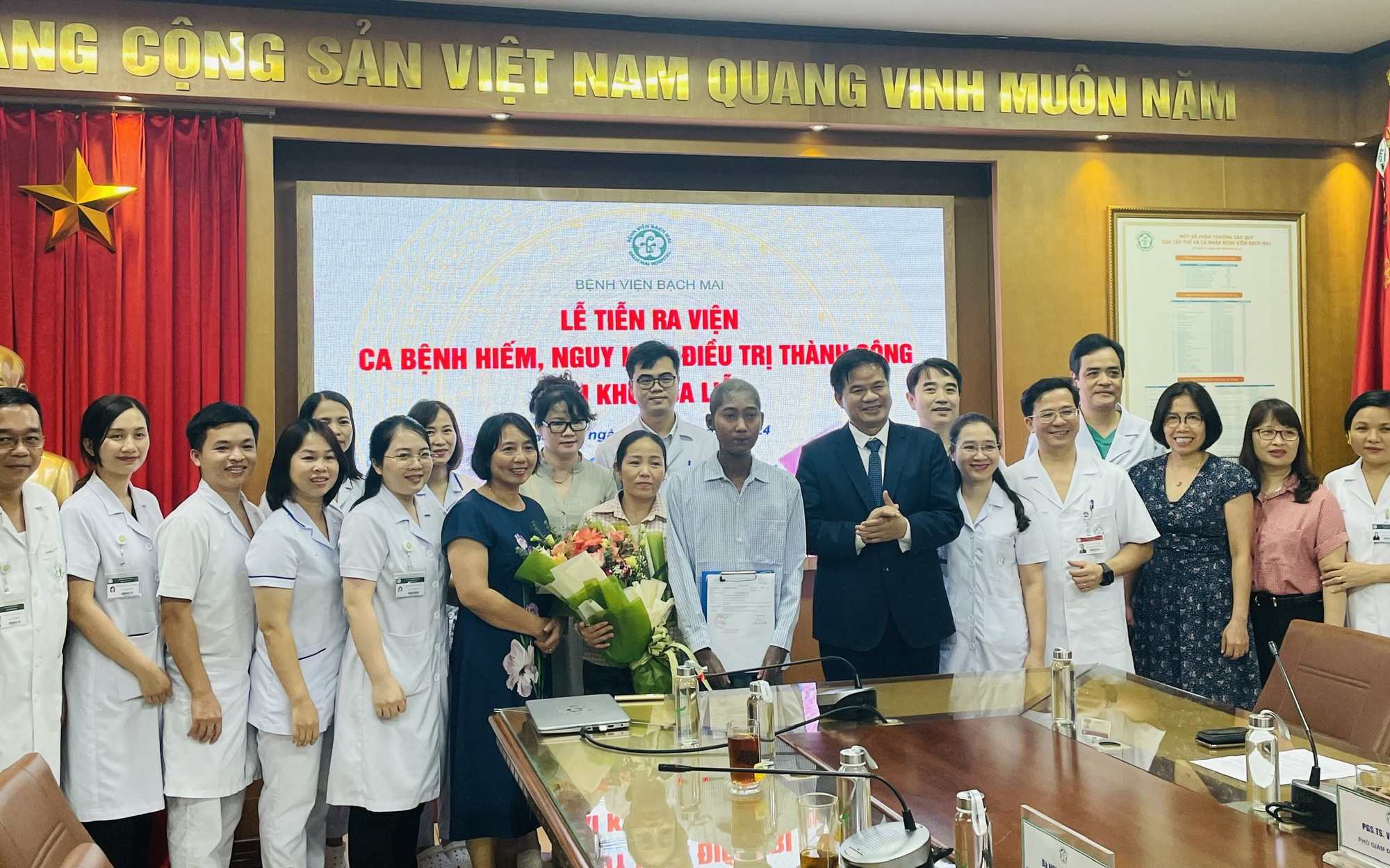 Cứu ngoạn mục thanh niên mắc bệnh hiếm gặp chưa từng có tại Việt Nam, nằm viện 7 tháng liên tục