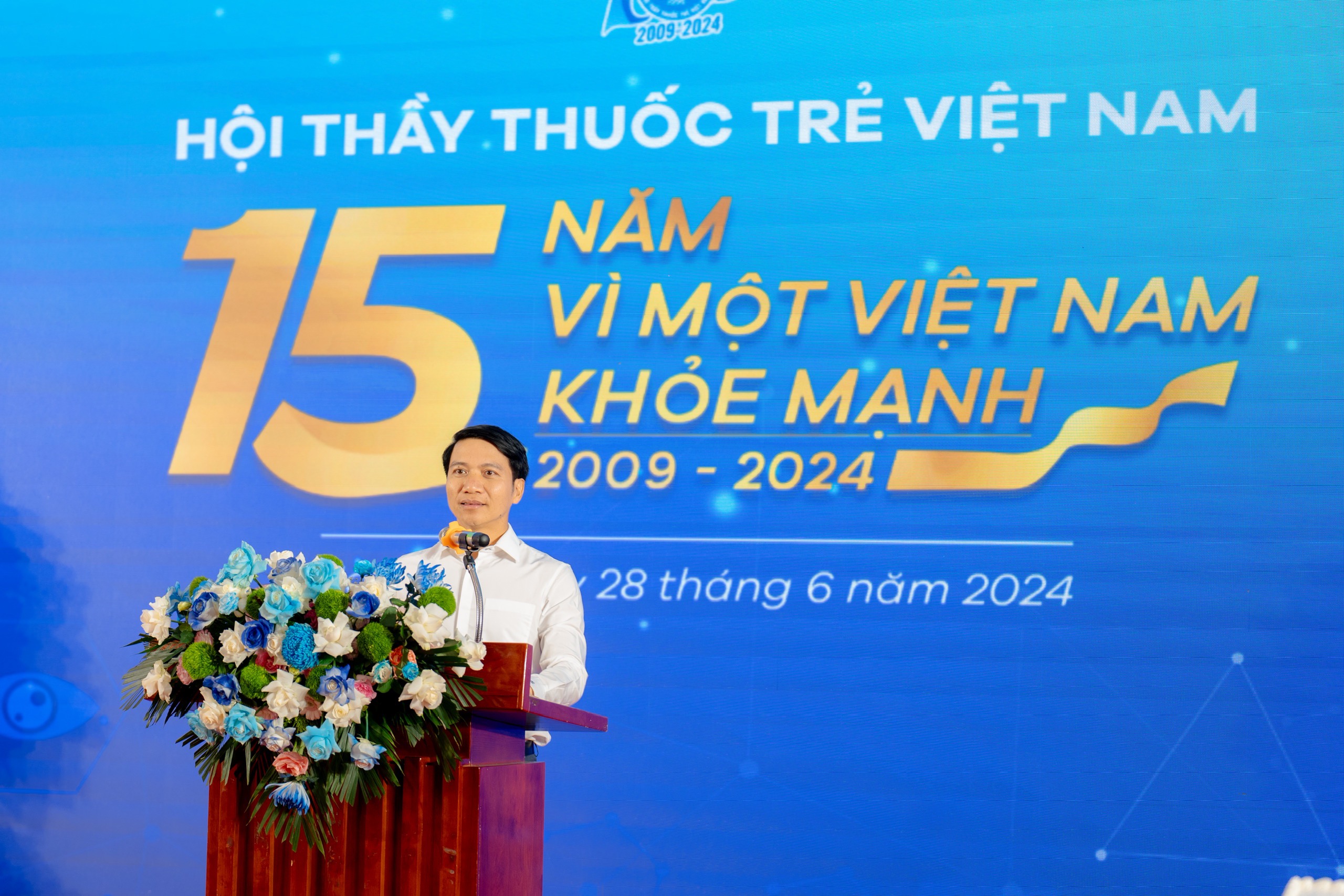 Thứ trưởng Bộ Y tế: Hội Thầy thuốc trẻ Việt Nam có nhiều đóng góp trong chăm sóc sức khỏe nhân dân- Ảnh 16.