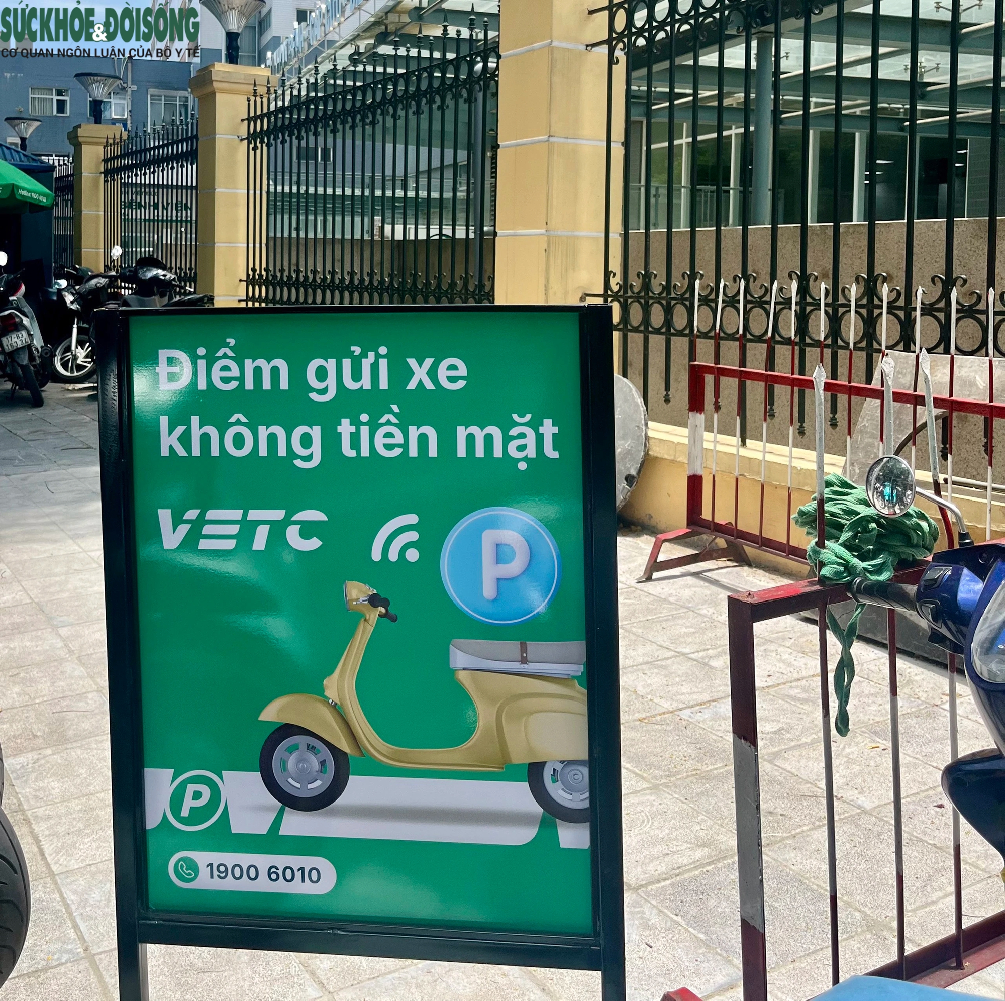 Dịch vụ trông xe không dùng tiền mặt tại Hà Nội: Tránh 'chặt chém'- Ảnh 4.