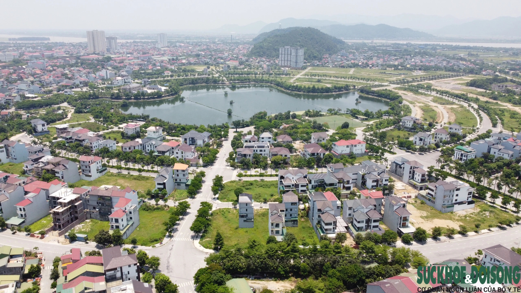 Chính phủ công nhận thành phố Vinh mở rộng đạt tiêu chí đô thị loại I- Ảnh 1.