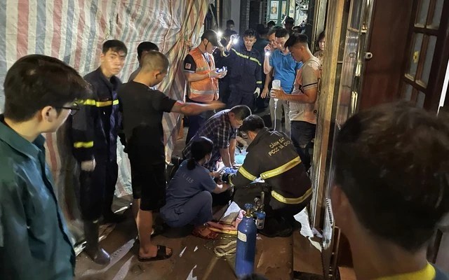 Thông tin chính thức vụ sập tường nhà khiến 2 người thương vong