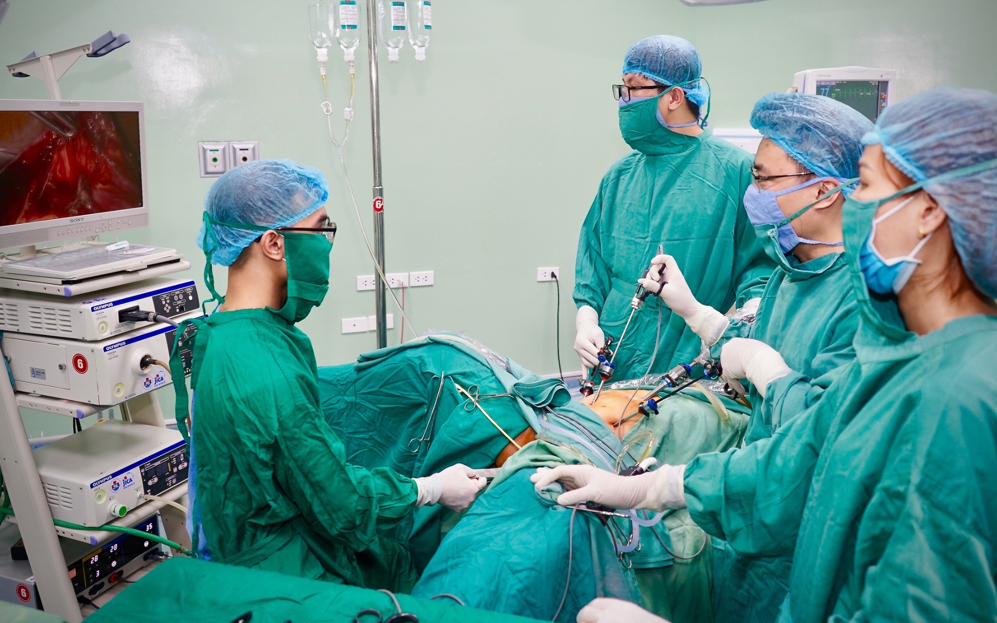 Mang thai ngoài tử cung: Nguyên nhân, triệu chứng và các biện pháp phòng ngừa