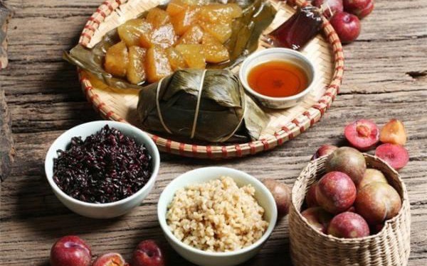 Tết Đoan ngọ, đừng quên món cơm rượu, bánh tro