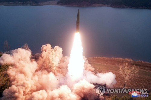 Triều Tiên liên tục phóng tên lửa: Mục đích là gì?- Ảnh 1.