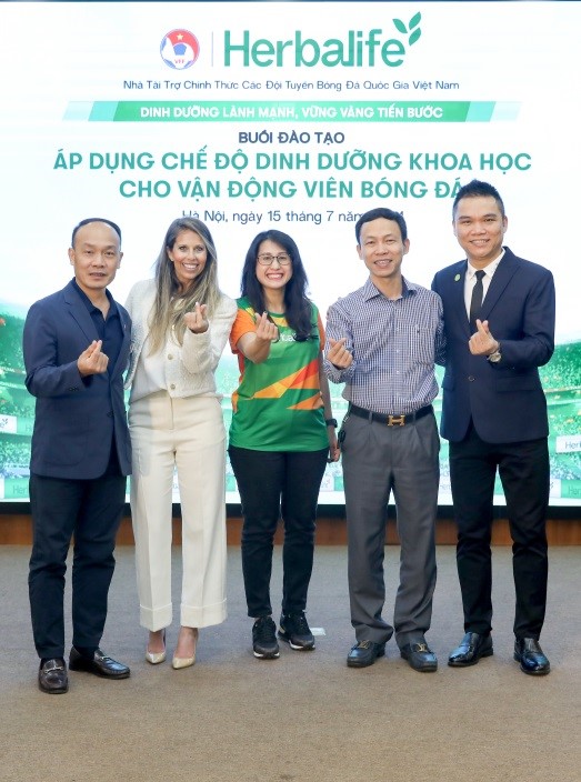 Herbalife Việt Nam và Liên Đoàn Bóng Đá Việt Nam tổ chức buổi đào tạo về dinh dưỡng khoa học trong thể thao cho các câu lạc bộ bóng đá Việt Nam- Ảnh 8.