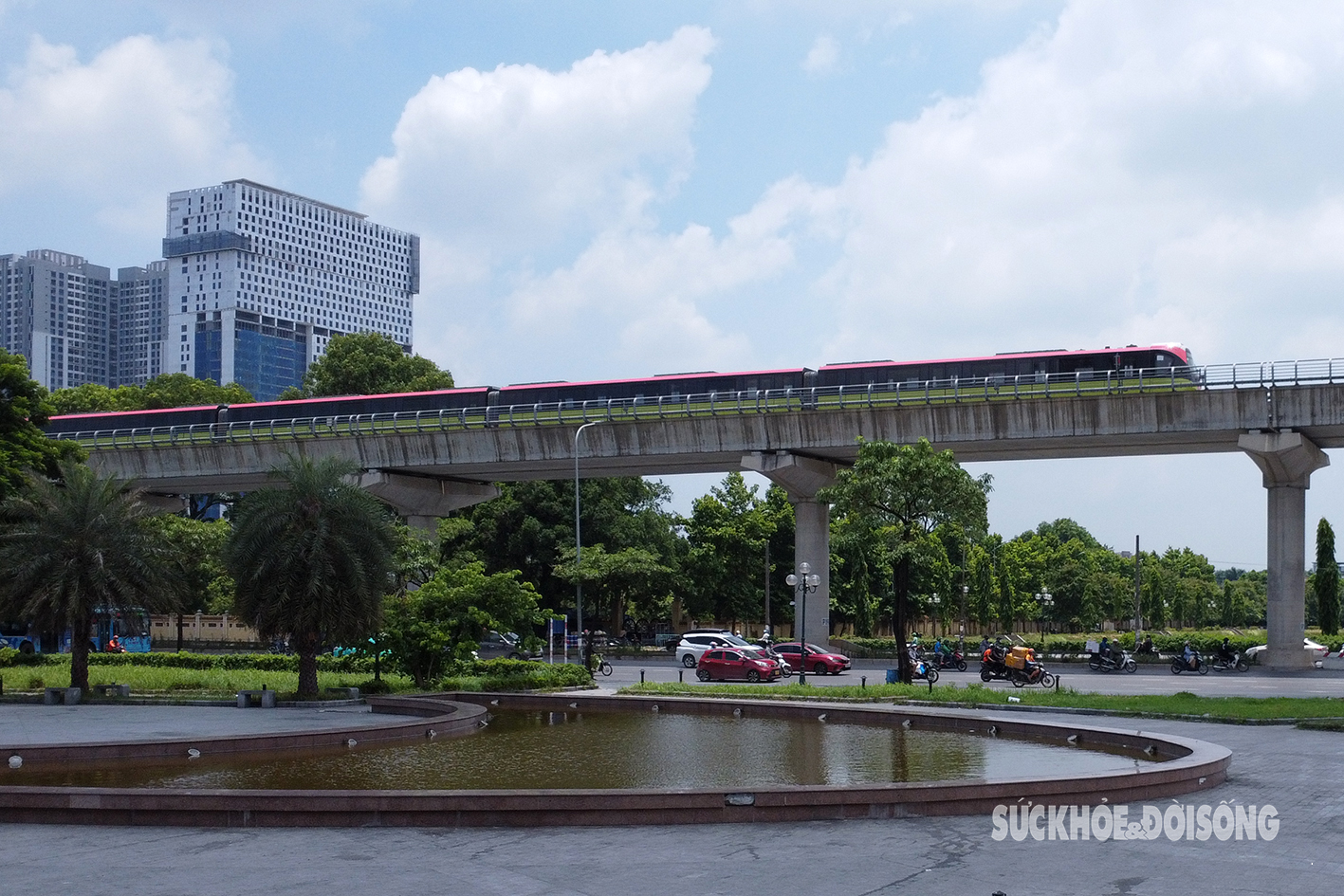 Tàu bon bon chạy thử, người dân vẫn mòn mỏi chờ ngày chạy chính thức tuyến metro Nhổn - ga Hà Nội- Ảnh 7.