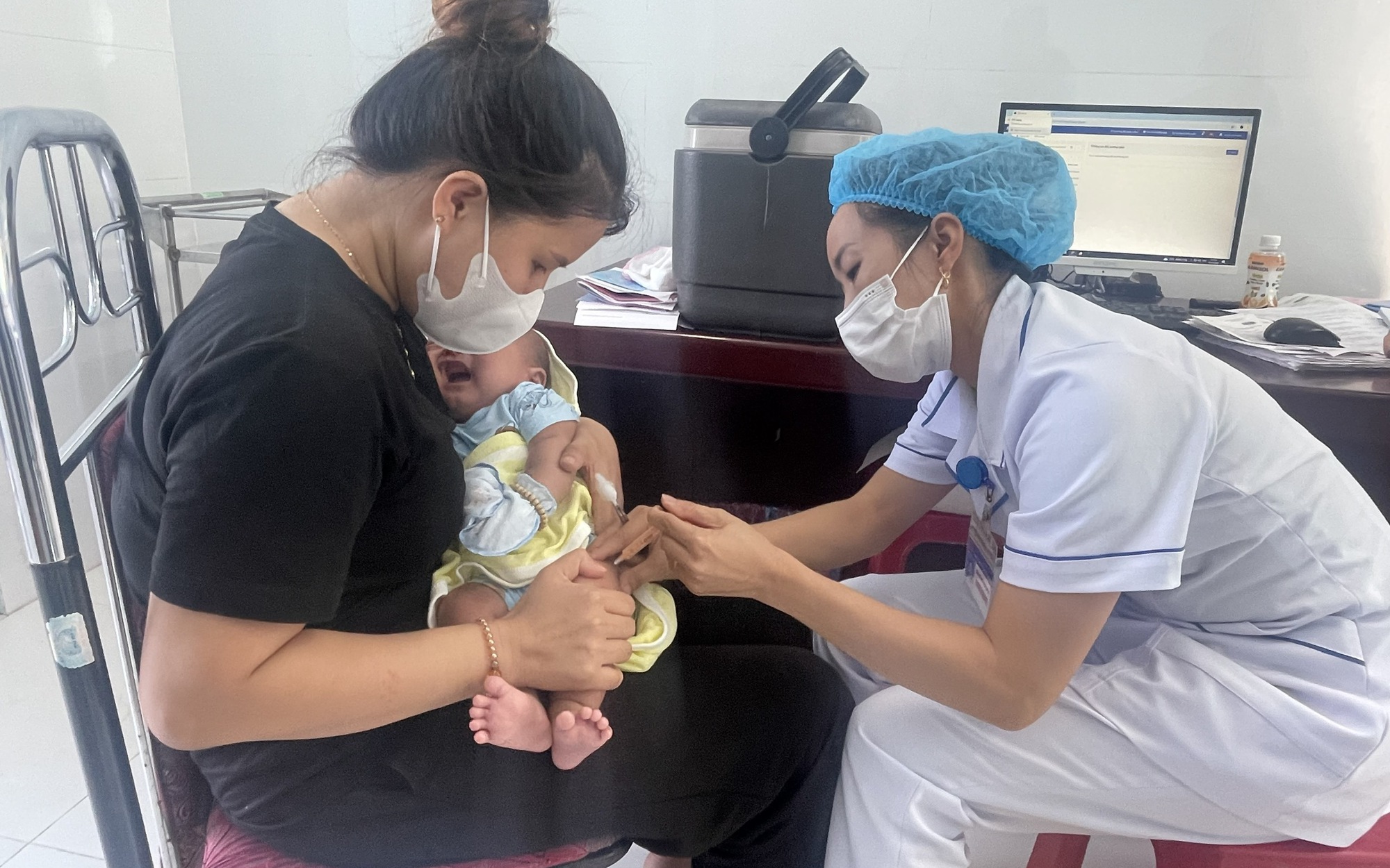 Bộ Y tế: Tỷ lệ tiêm chủng vaccine có thành phần bạch hầu đạt hơn 40%