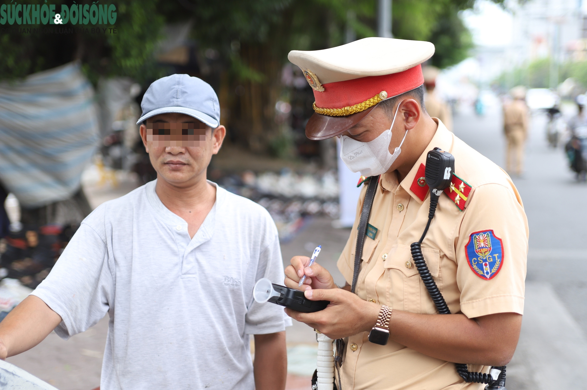 Người vi phạm giao thông bất ngờ khi GPLX trên VNeID lại 'không đạt'- Ảnh 9.