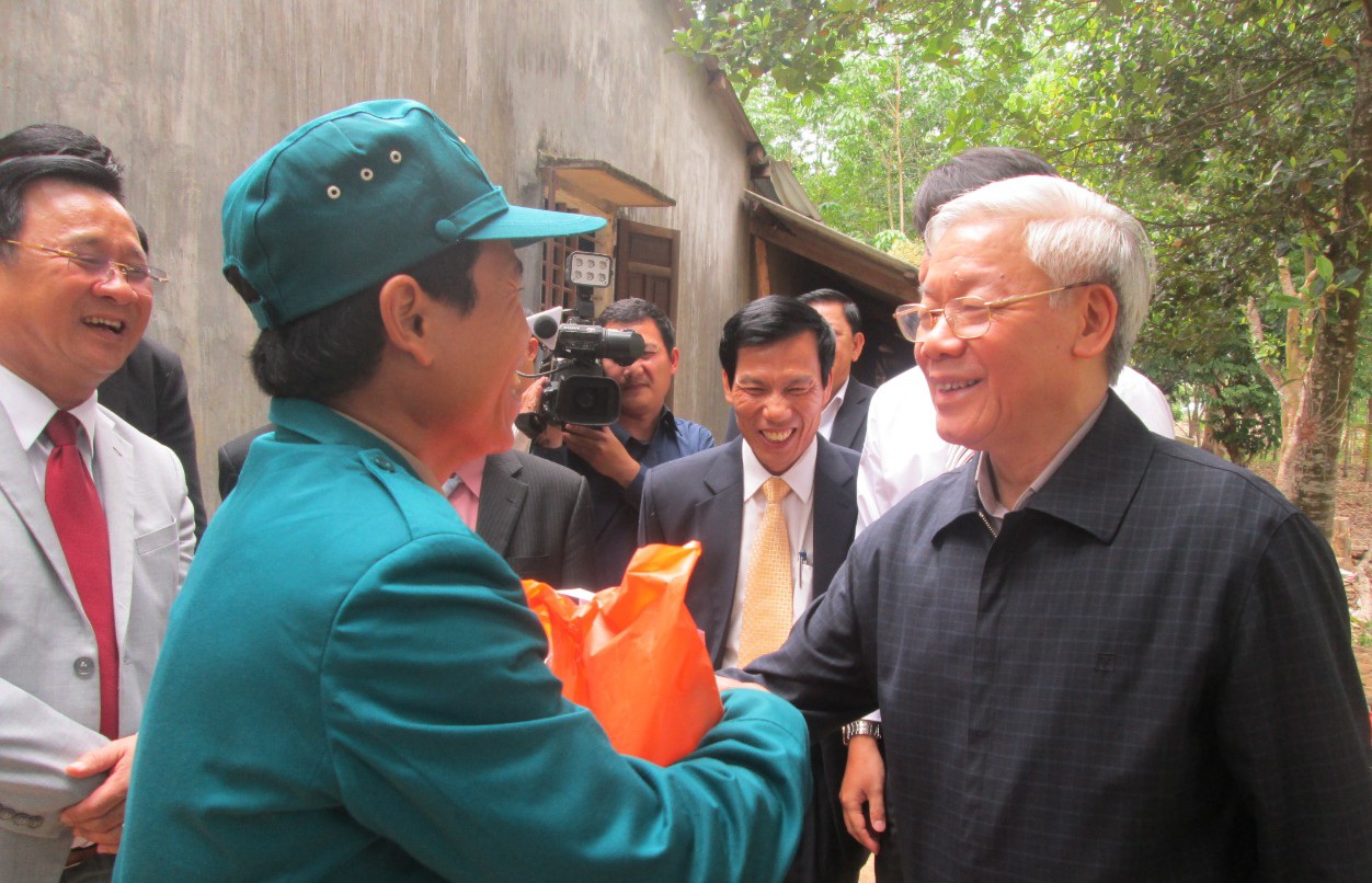 Tổng Bí thư Nguyễn Phú Trọng và những tình cảm với đồng bào vùng cao Thừa Thiên Huế- Ảnh 2.