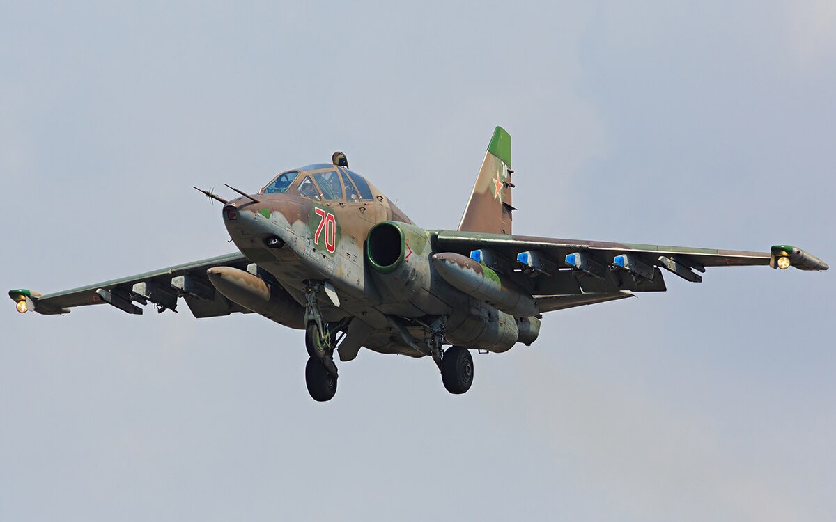 Su-25 Nga tấn công chính xác vào lực lượng vũ trang Ukraine, khu vực Vostok