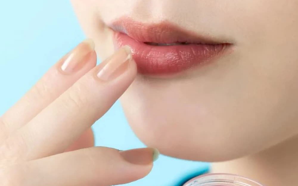 Cách trị môi thâm hiệu quả tại nhà