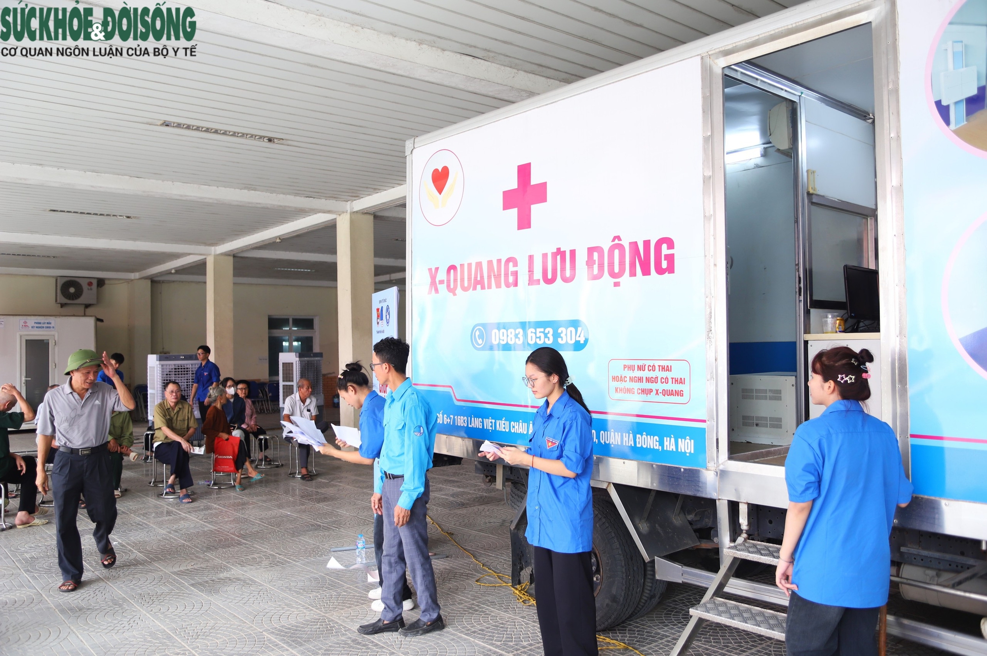 700 người dân Đông Anh được khám, sàng lọc bệnh hô hấp miễn phí- Ảnh 11.