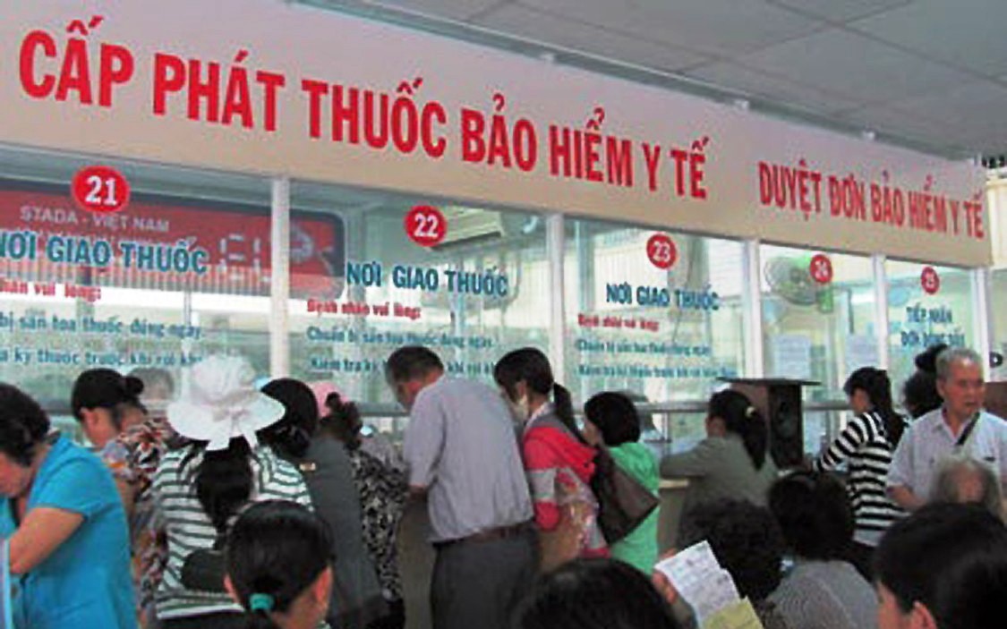 Quỹ BHYT có chi trả cho đơn thuốc khám tại bệnh viện không phải nơi đăng ký ban đầu?