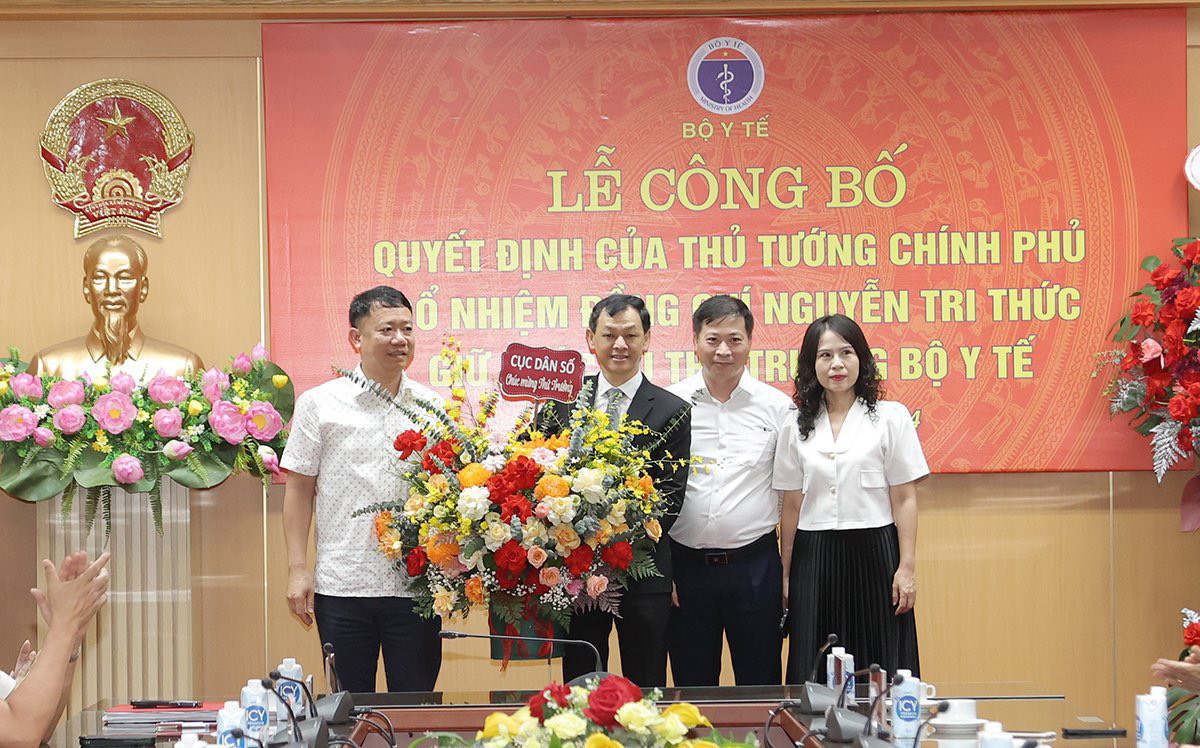 Công bố Quyết định của Thủ tướng bổ nhiệm Thứ trưởng Bộ Y tế Nguyễn Tri Thức- Ảnh 15.