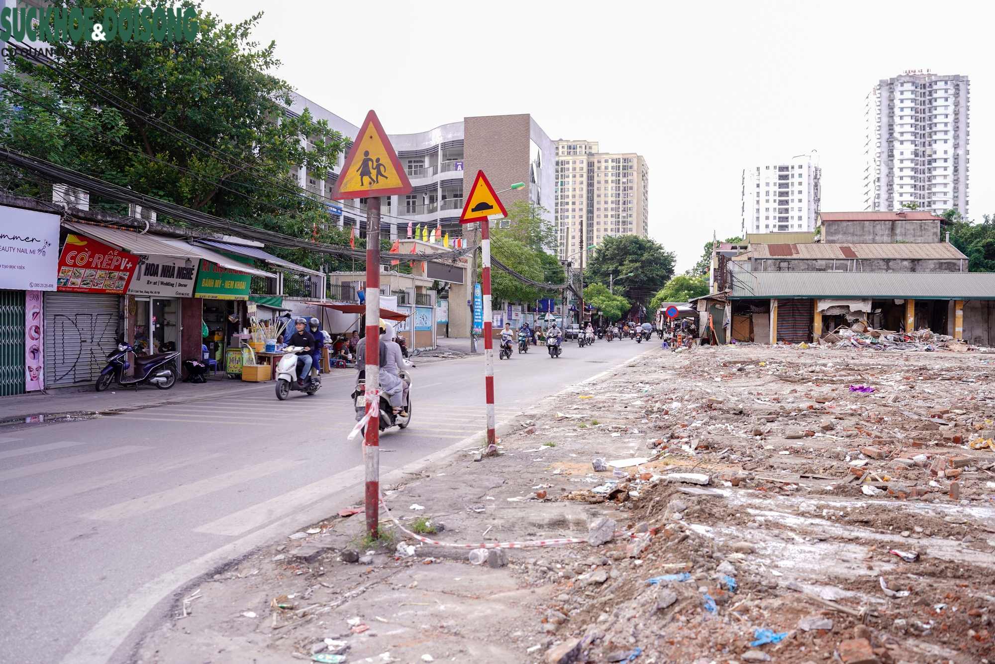 Sau giải tỏa, chợ Mai Động biến thành nơi tập kết phế thải, ngổn ngang gạch đá- Ảnh 24.