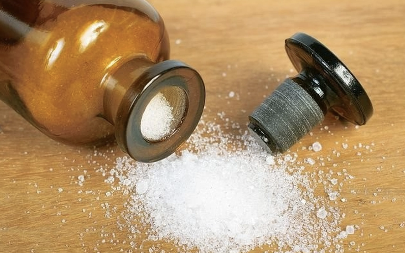 Xyanua nguy hiểm thế nào, cần làm gì khi bị nhiễm chất này?
