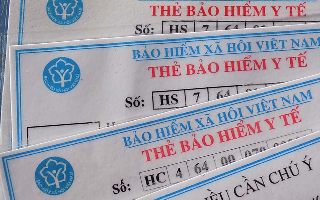 Mức đóng BHYT hộ gia đình, học sinh sinh viên theo lương mới thế nào?