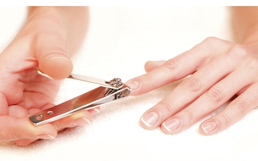 Vì sao móng tay dễ bị khô gãy khi thời tiết hanh khô? Cách chăm sóc và bảo vệ- Ảnh 4. Mẹo giúp móng tay đẹp khỏe tại nhà