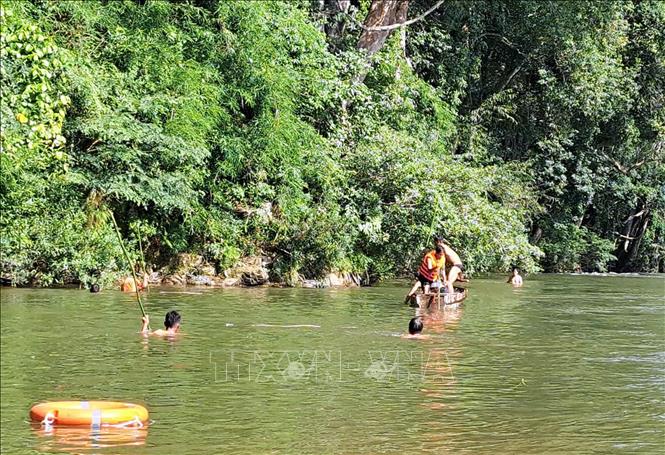 Tìm thấy thi thể hai nữ sinh rơi xuống sông Krông Nô