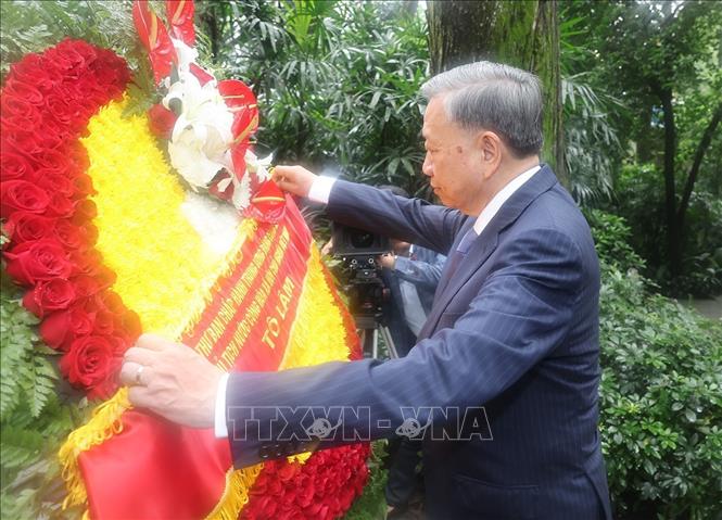 Tổng Bí thư, Chủ tịch nước Tô Lâm thăm Khu di tích Trụ sở Hội Việt Nam Cách mạng Thanh niên tại Quảng Châu- Ảnh 1.