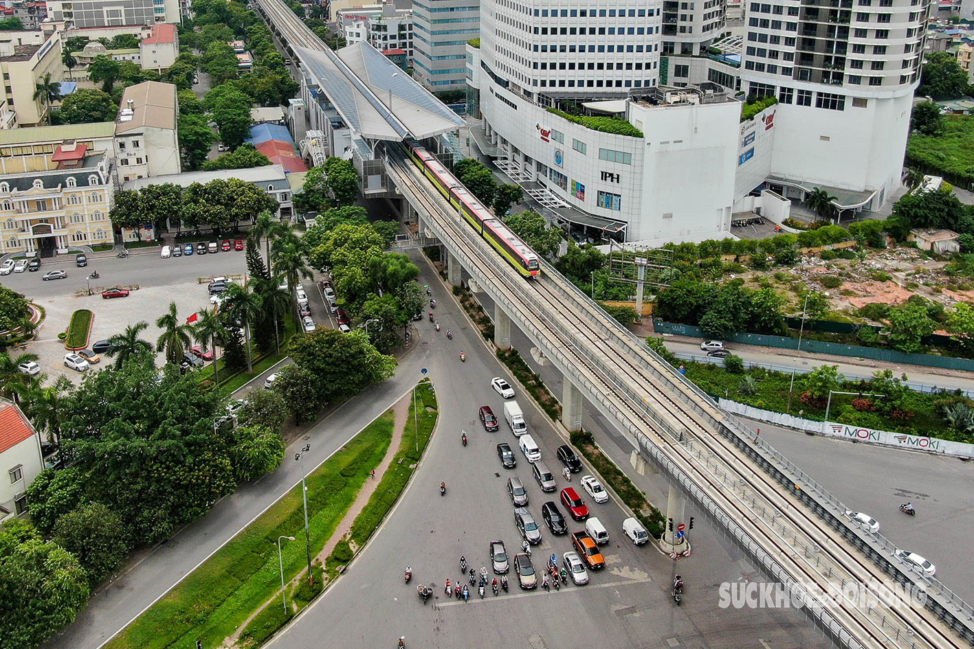 Nhà ga đoạn trên cao metro Nhổn - ga Hà Nội vẫn ngổn ngang đợi ngày khai thác- Ảnh 12.