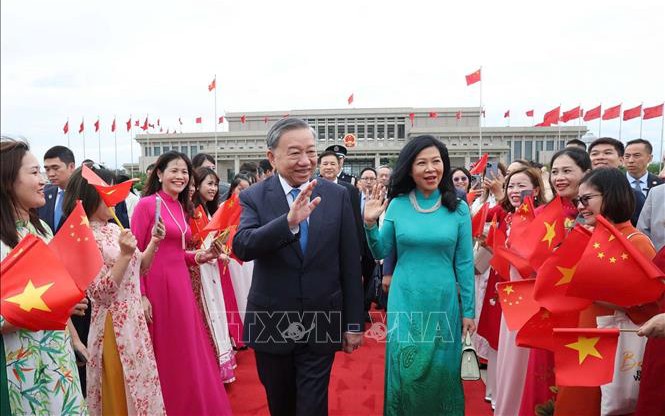 Tổng Bí thư, Chủ tịch nước Tô Lâm kết thúc tốt đẹp chuyến thăm cấp Nhà nước tới Trung Quốc