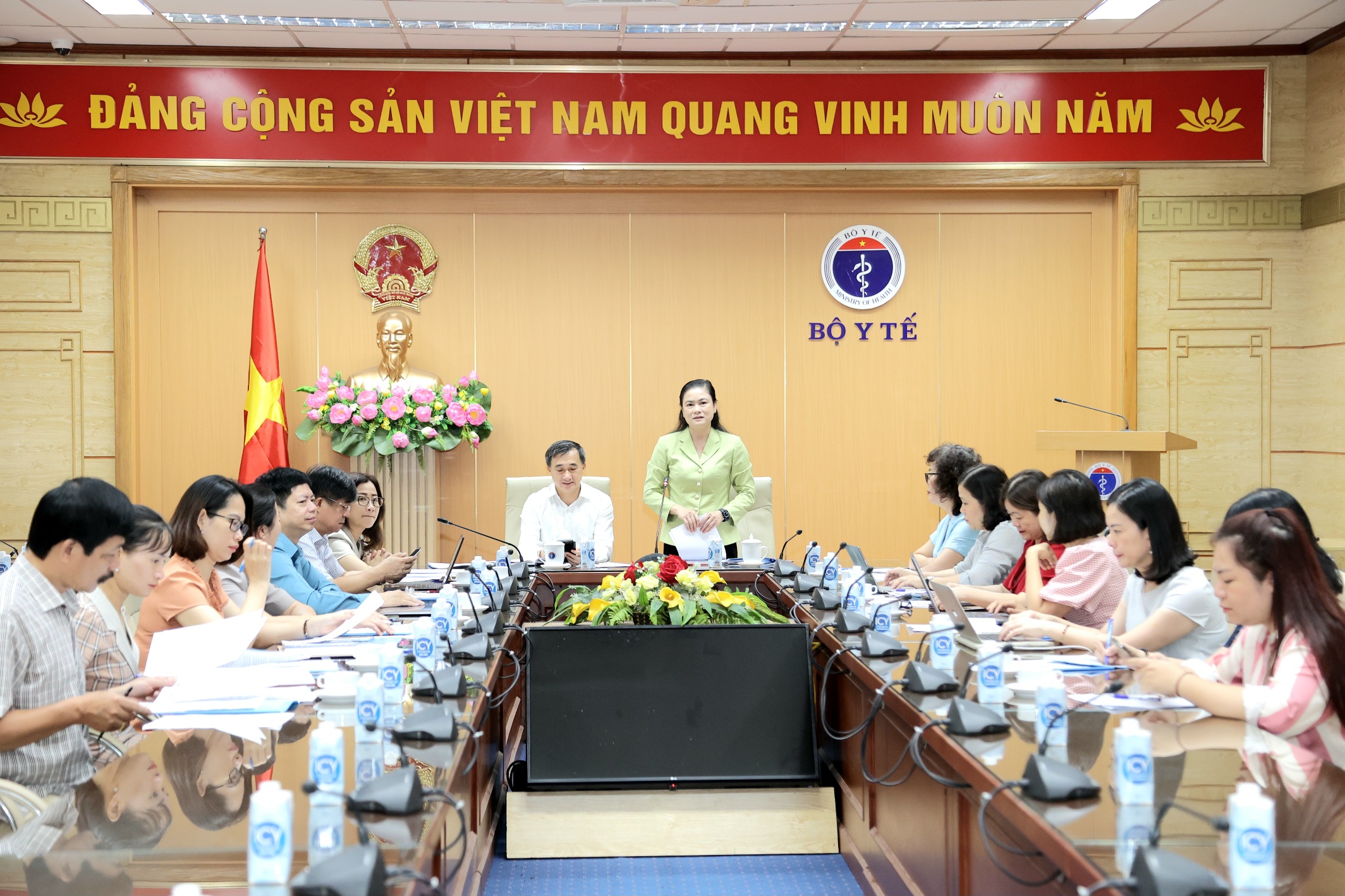 Vì sao Bộ Y tế - Hội Phụ nữ Việt Nam đề xuất sàng lọc, phát hiện sớm ung thư cổ tử cung được BHYT chi trả?- Ảnh 2.