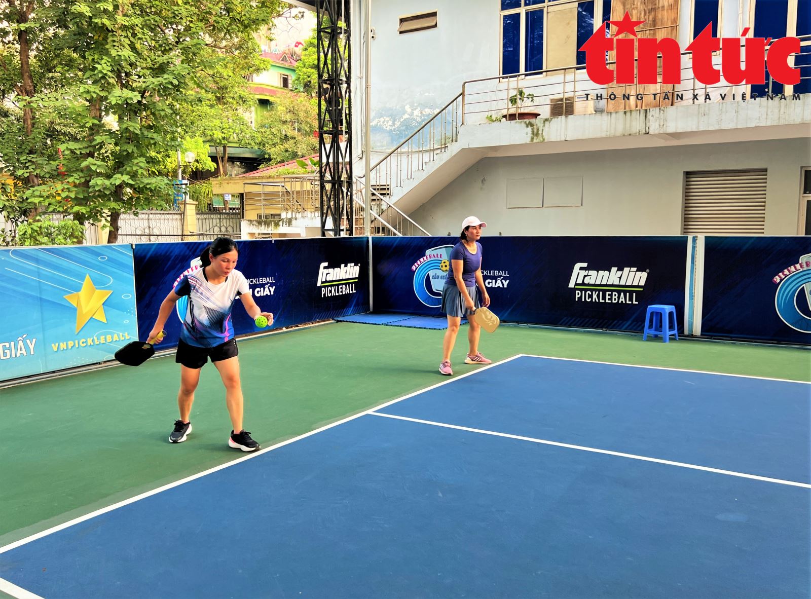 Môn thể thao '3 trong 1' pickleball được ưa chuộng- Ảnh 9.