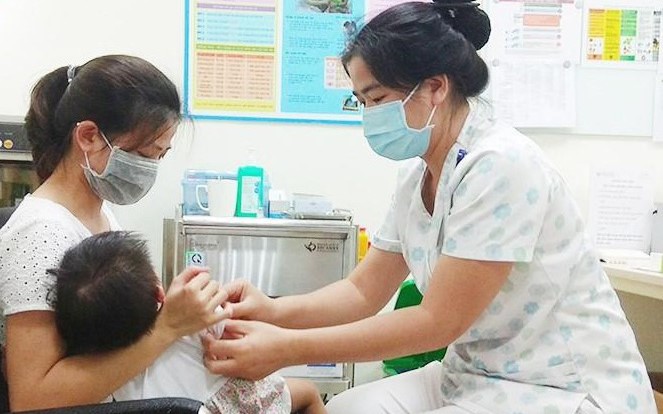 WHO và UNICEF: Các tỉnh thành cần coi chiến dịch tiêm chủng vaccine sởi là ưu tiên hàng đầu