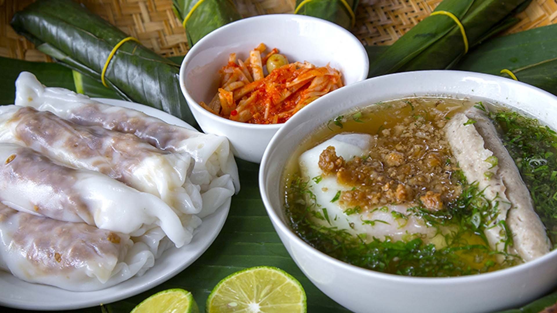 Thưởng thức bánh cuốn Cao Bằng, món ăn tuy quen mà lạ
