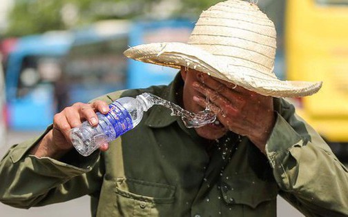 Nắng nóng tiếp tục gia tăng ở miền Bắc