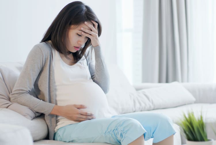 Tụt huyết áp ở phụ nữ mang thai cần khắc phục thế nào?- Ảnh 2.
