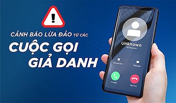 Giả danh công an lừa đảo cụ bà U80- Ảnh 1.