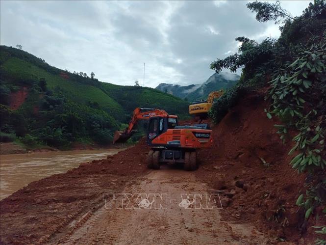 Tập trung cao độ cứu nạn, khắc phục hậu quả lũ quét, sạt lở tại Bắc Hà, Lào Cai- Ảnh 5.