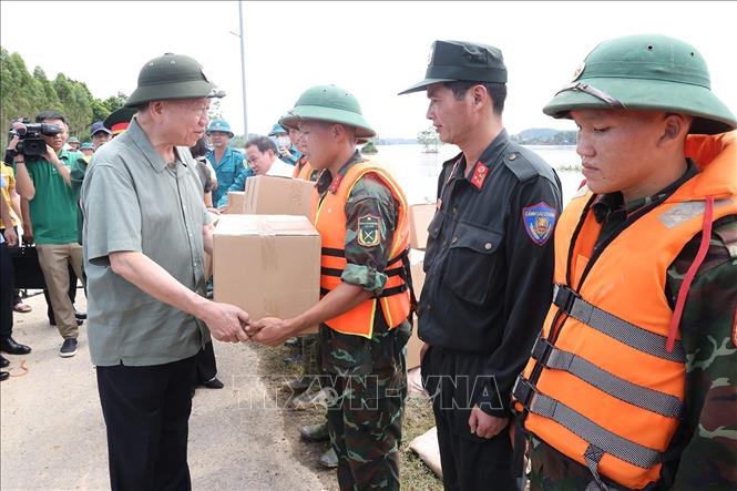 Tổng Bí thư, Chủ tịch nước Tô Lâm kiểm tra công tác phòng, chống lụt bão tại Tuyên Quang- Ảnh 5.